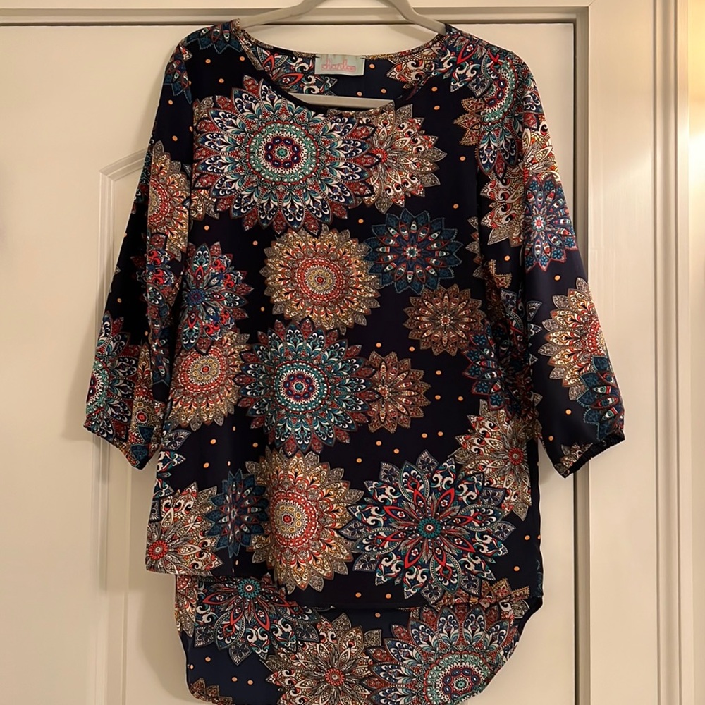 CHARLEE BLOUSE EXCELLENT CONDITION